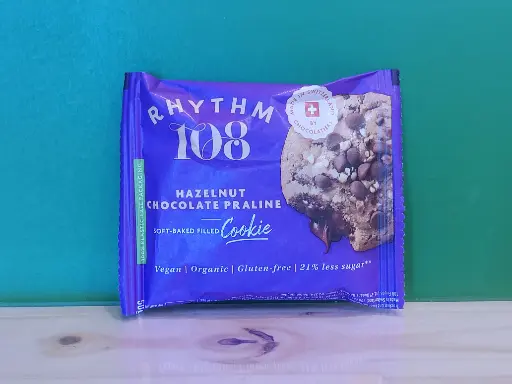 Rhythm 108 Swiss Vegan Hazelnut Chocolate Praline Soft-Baked Filled Cookie, 50g